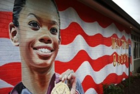 Gabby-Douglas-Mural1-600x448