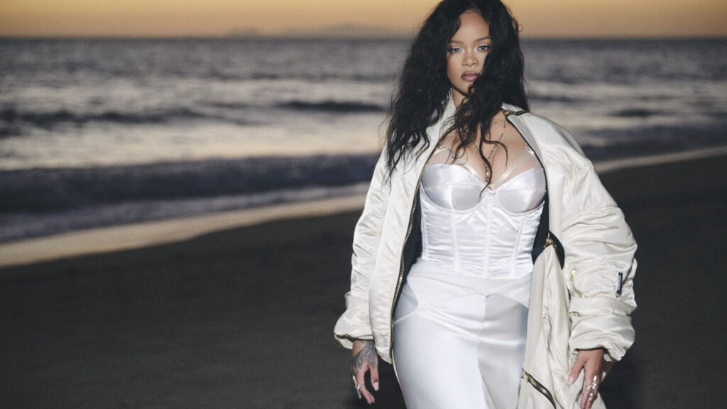 RIHANNA TO PERFORM AT THE OSCAR